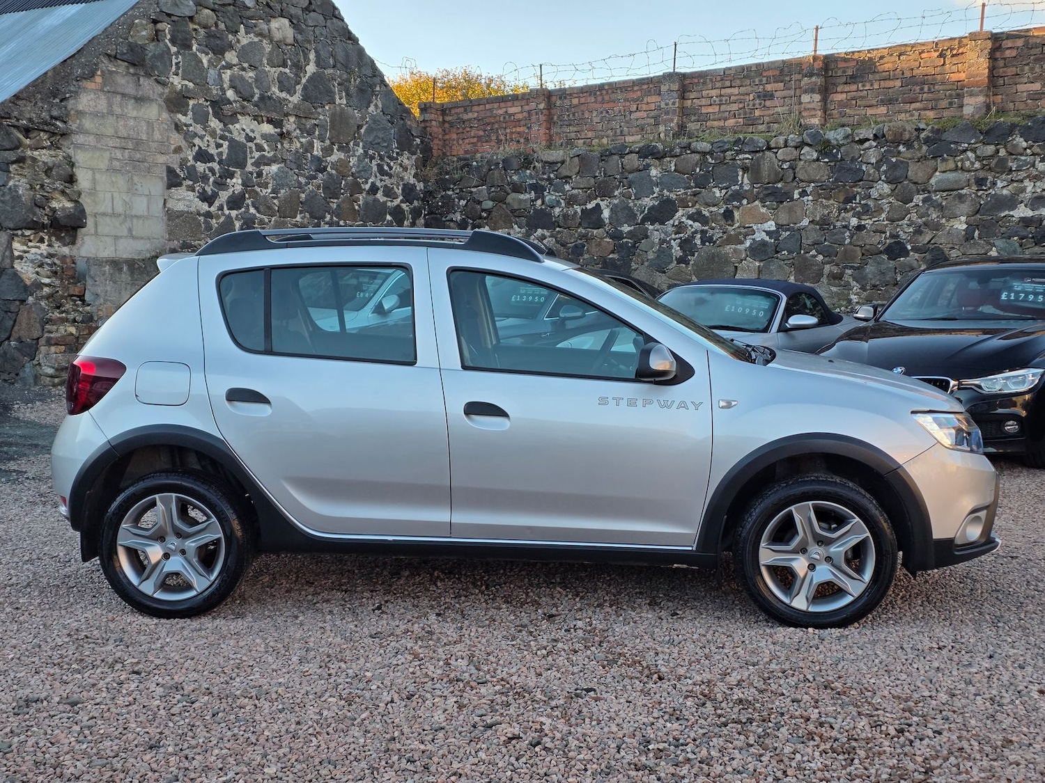 Used Dacia Sandero Stepway 2018 for sale - 76389990: Photo 20