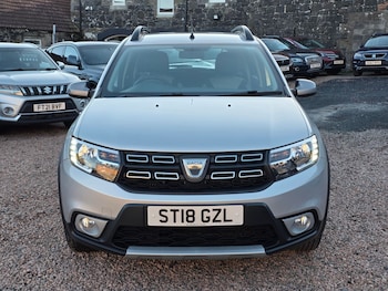 Used Dacia Sandero Stepway 2018 for sale - 76389990: Photo