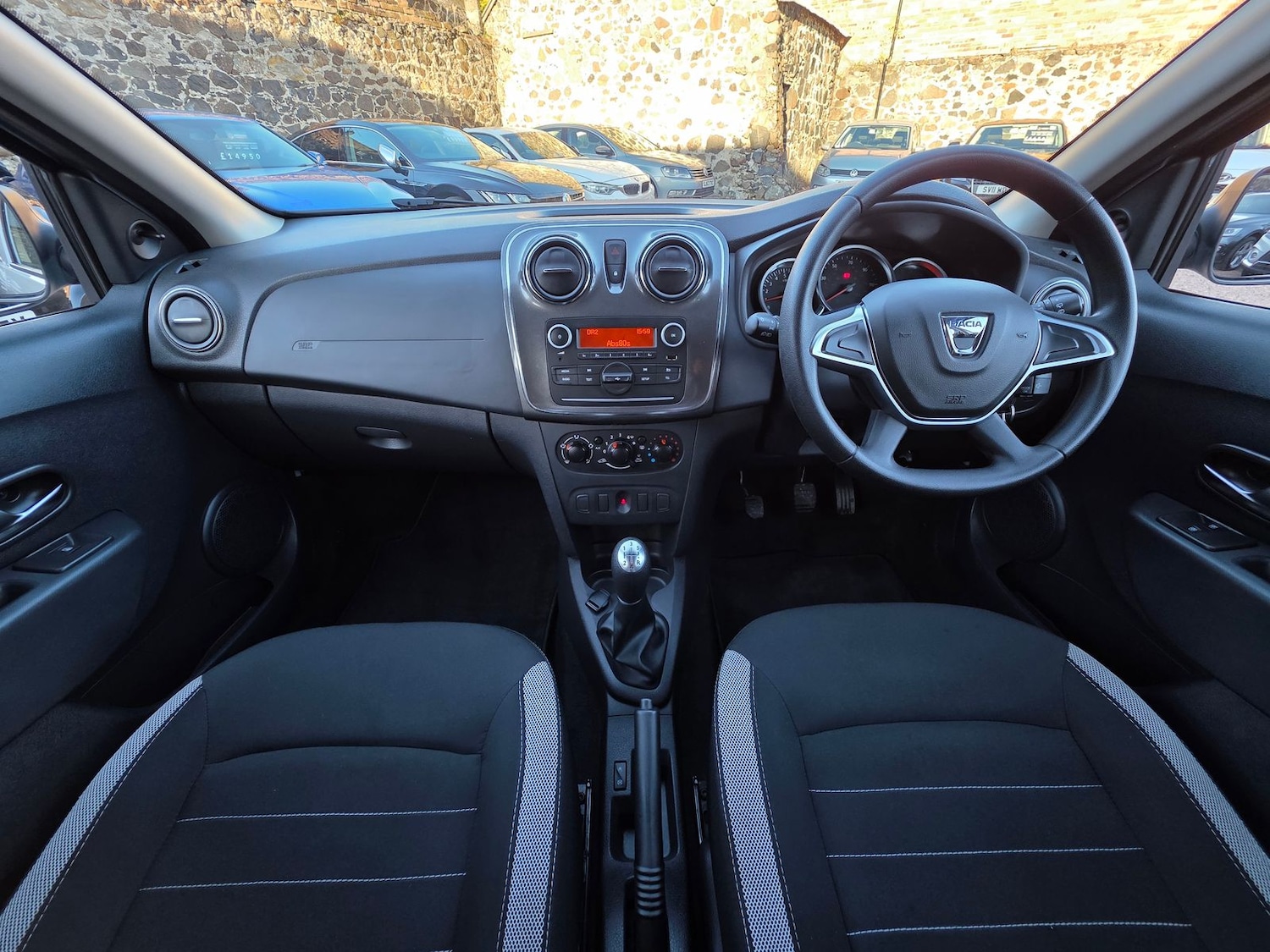 Used Dacia Sandero Stepway 2018 for sale - 76389990: Photo 7