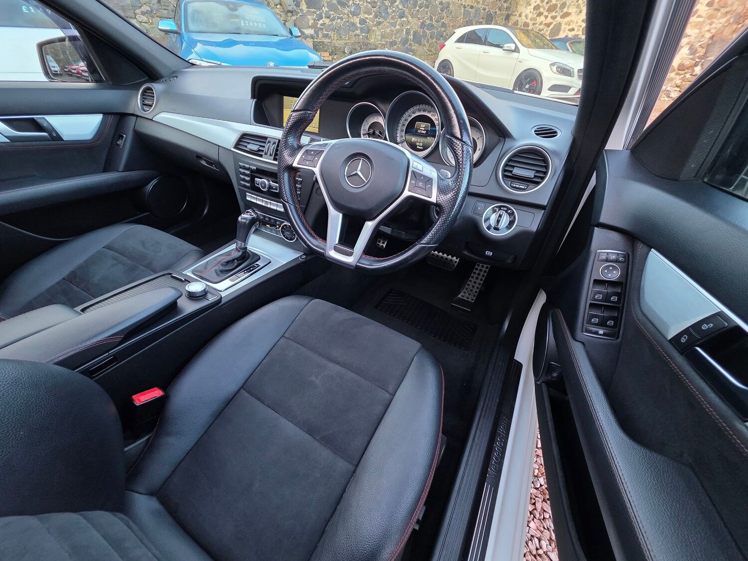 Used Mercedes-Benz C Class 2013 for sale - 77365628: Photo 8