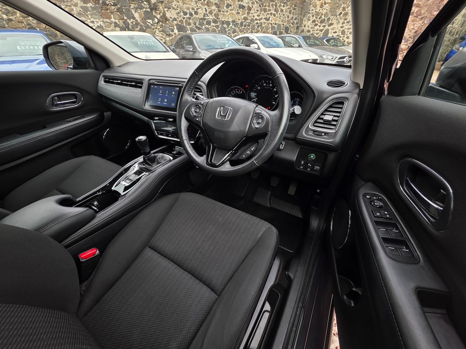 Used Honda HR-V 2015 for sale - 78088735: Photo 8