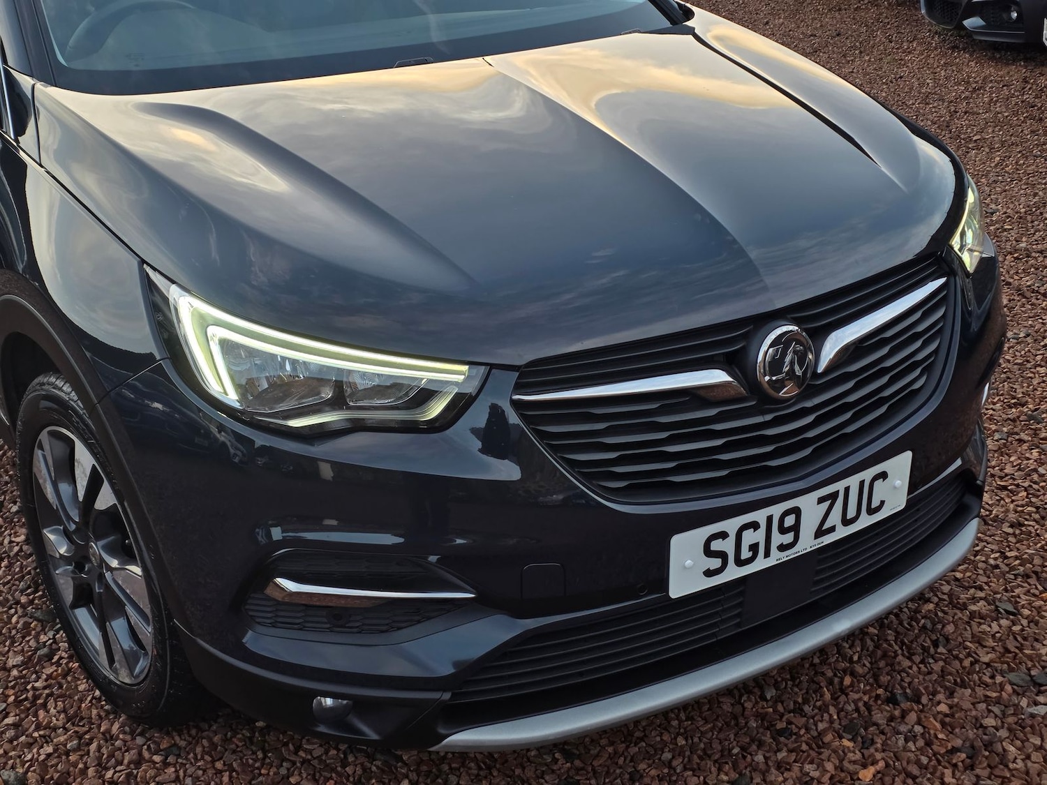 Used Vauxhall Grandland X 2019 for sale - 76901632: Photo 2