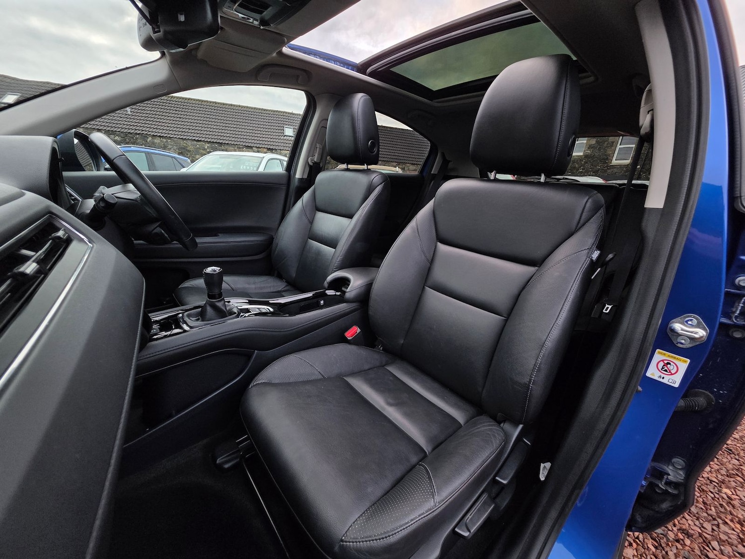 Used Honda HR-V 2017 for sale - 77786330: Photo 10