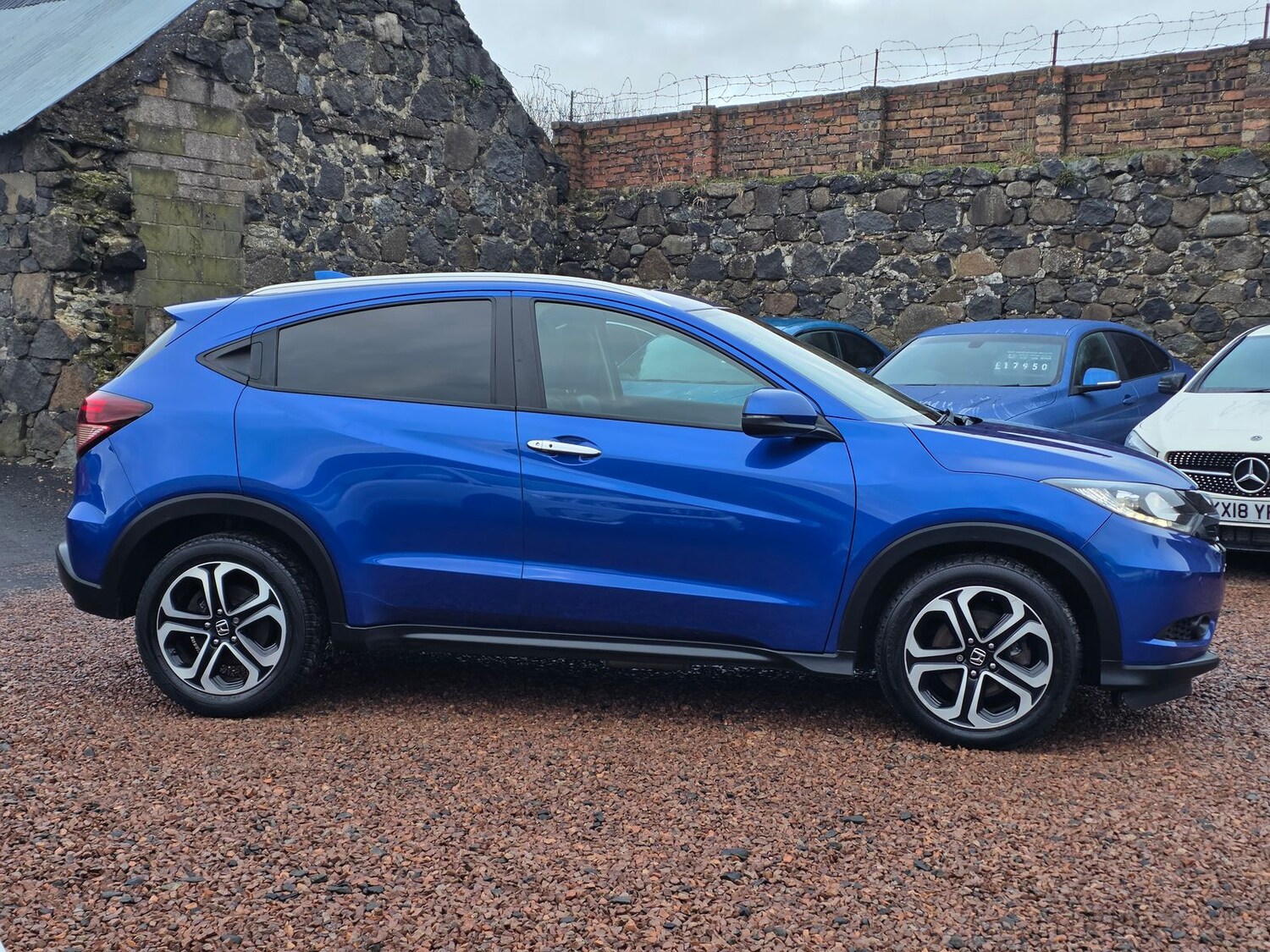 Used Honda HR-V 2017 for sale - 77786330: Photo 19