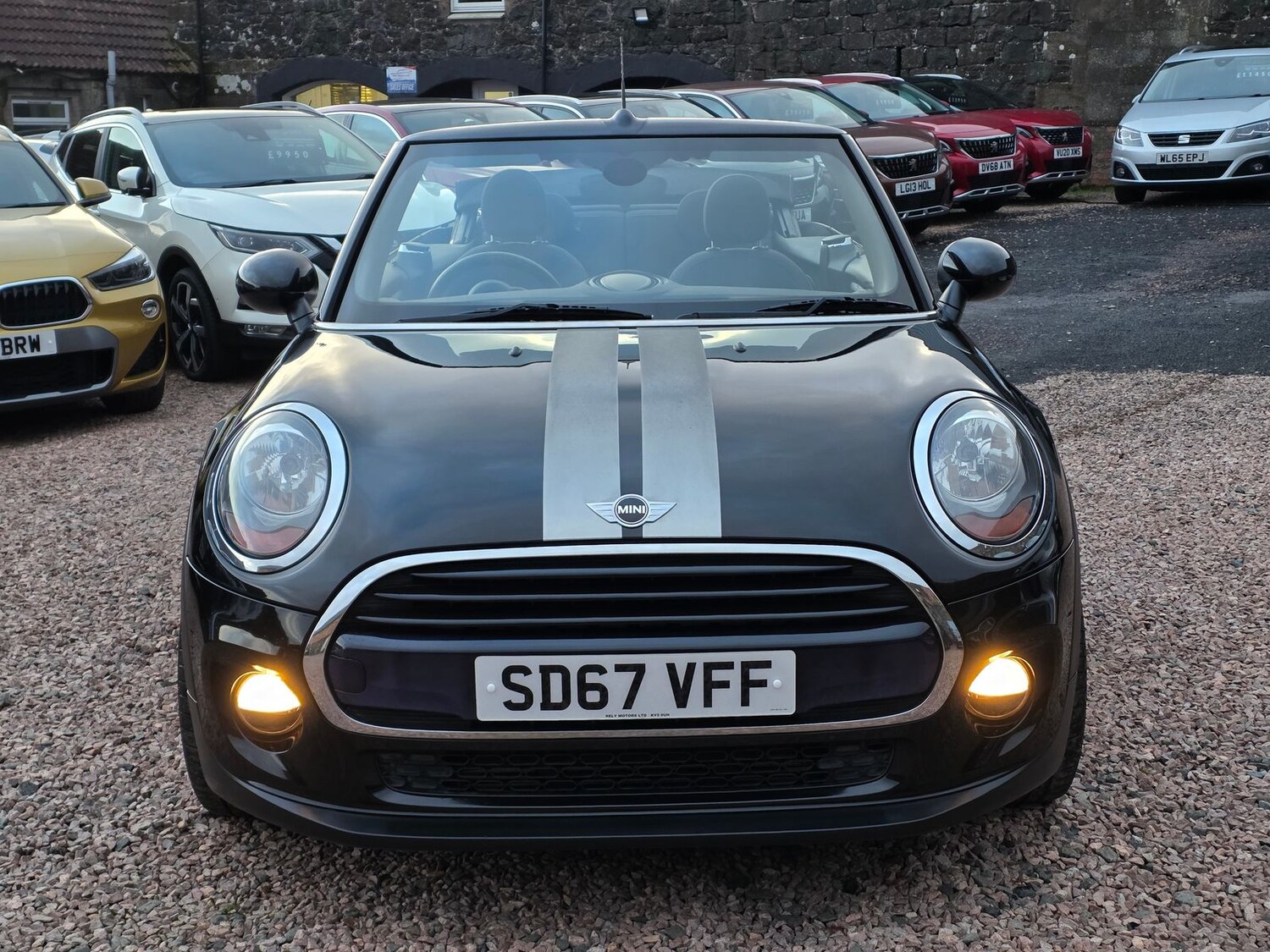 Used MINI Convertible 2017 for sale - 76915212: Photo 3