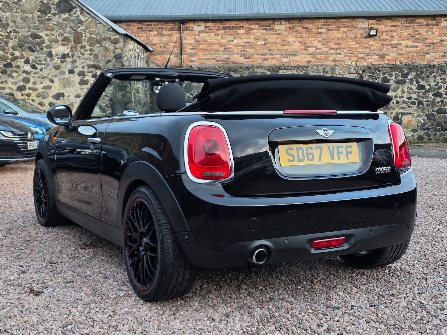 Used MINI Convertible 2017 for sale - 76915212: Photo 8