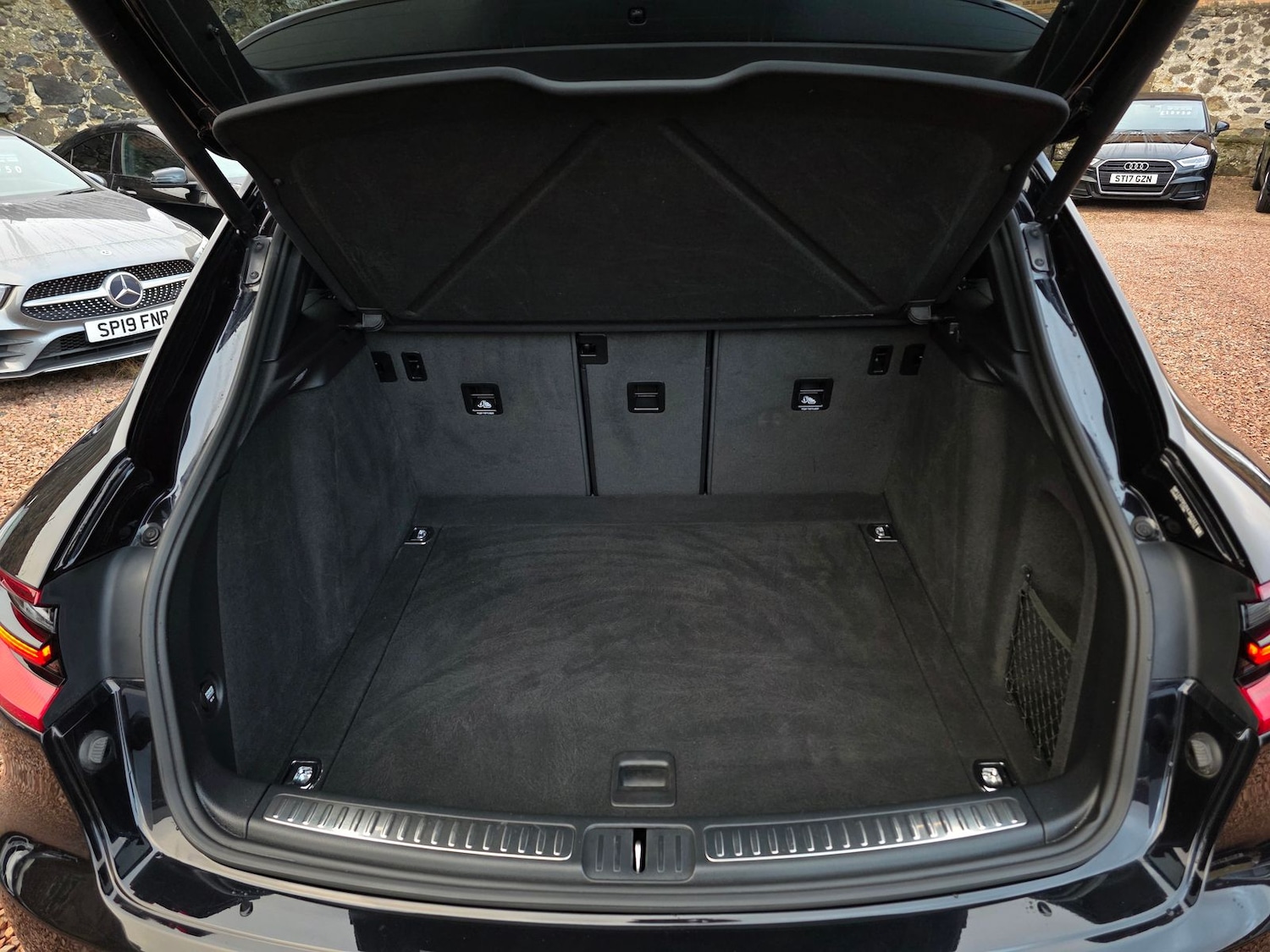 Used Porsche Macan 2017 for sale - 76966933: Photo 13