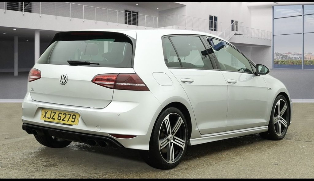 Used Volkswagen Golf 2015 for sale - 77172399: Photo 3