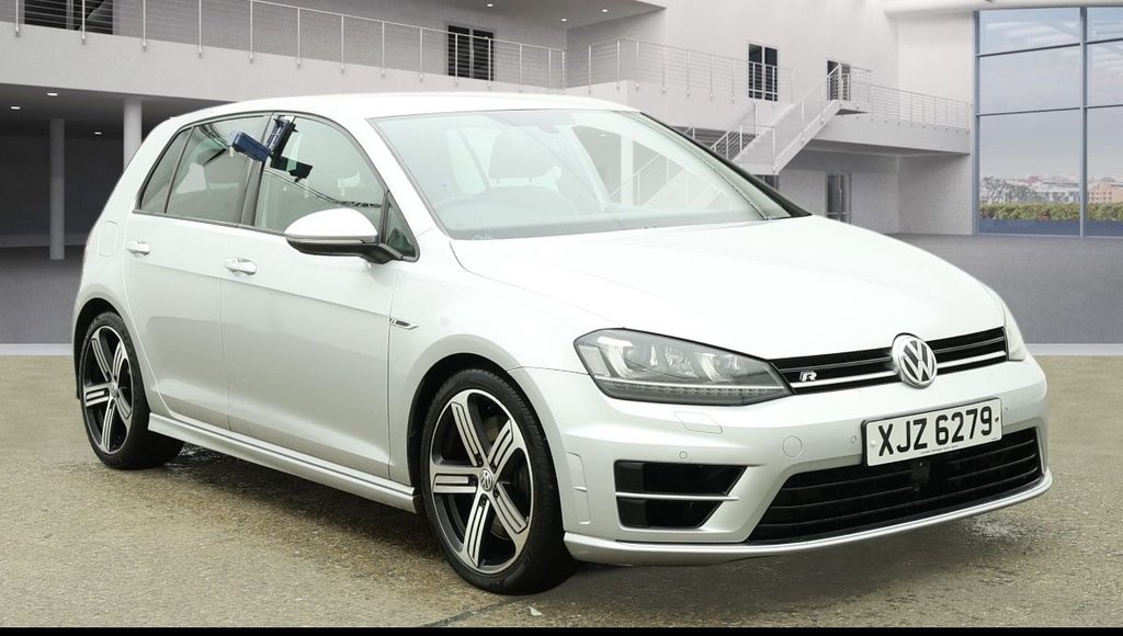 Used Volkswagen Golf 2015 for sale - 77172399: Photo 4