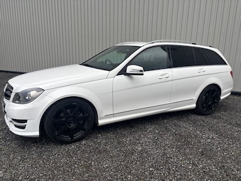 Used Mercedes-Benz C Class 2014 for sale - 77499393: Photo