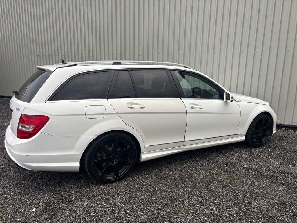 Used Mercedes-Benz C Class 2014 for sale - 77499393: Photo 7