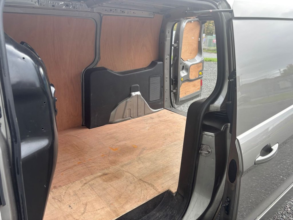 Used Ford Transit Connect 2017 for sale - 76914439: Photo 8