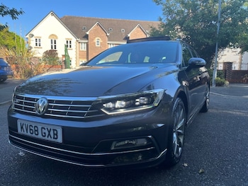 2018 (68) - 2.0 TDI R-Line 5dr DSG [Panoramic Roof] [7 Speed]