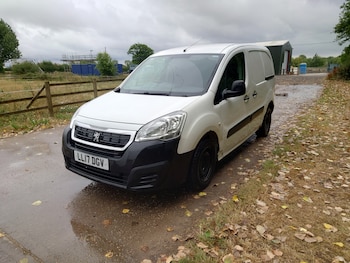 Used Peugeot Partner 2017 for sale - 75555739: Photo