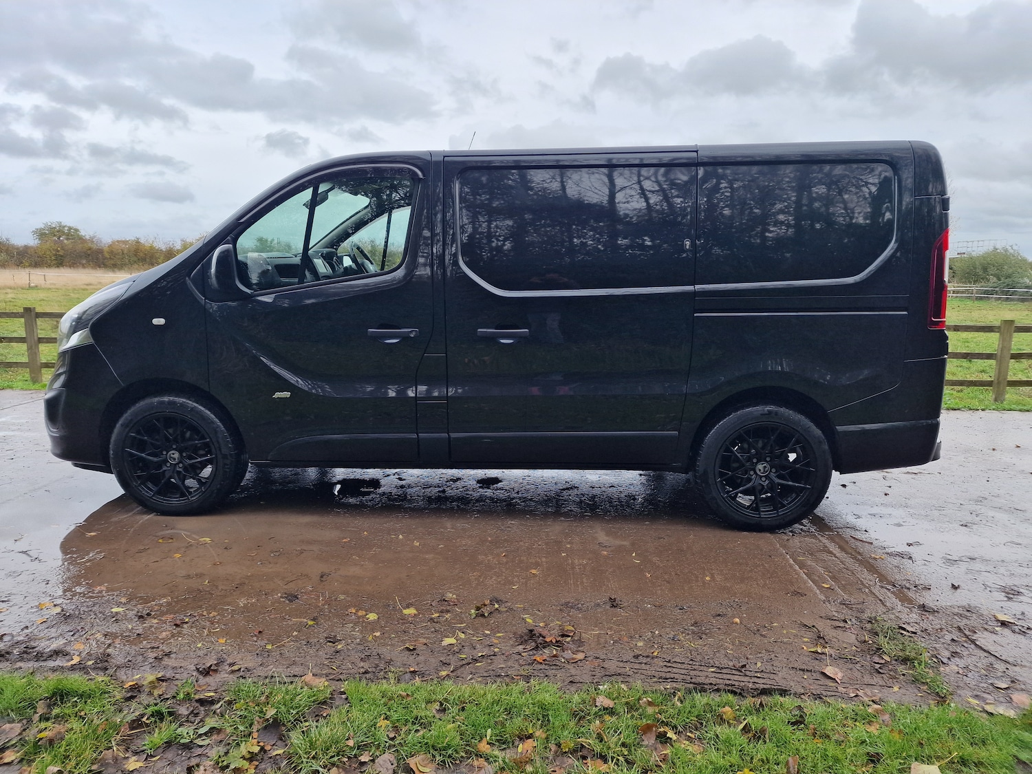 Used Vauxhall Vivaro 2018 for sale - 76449237: Photo 9