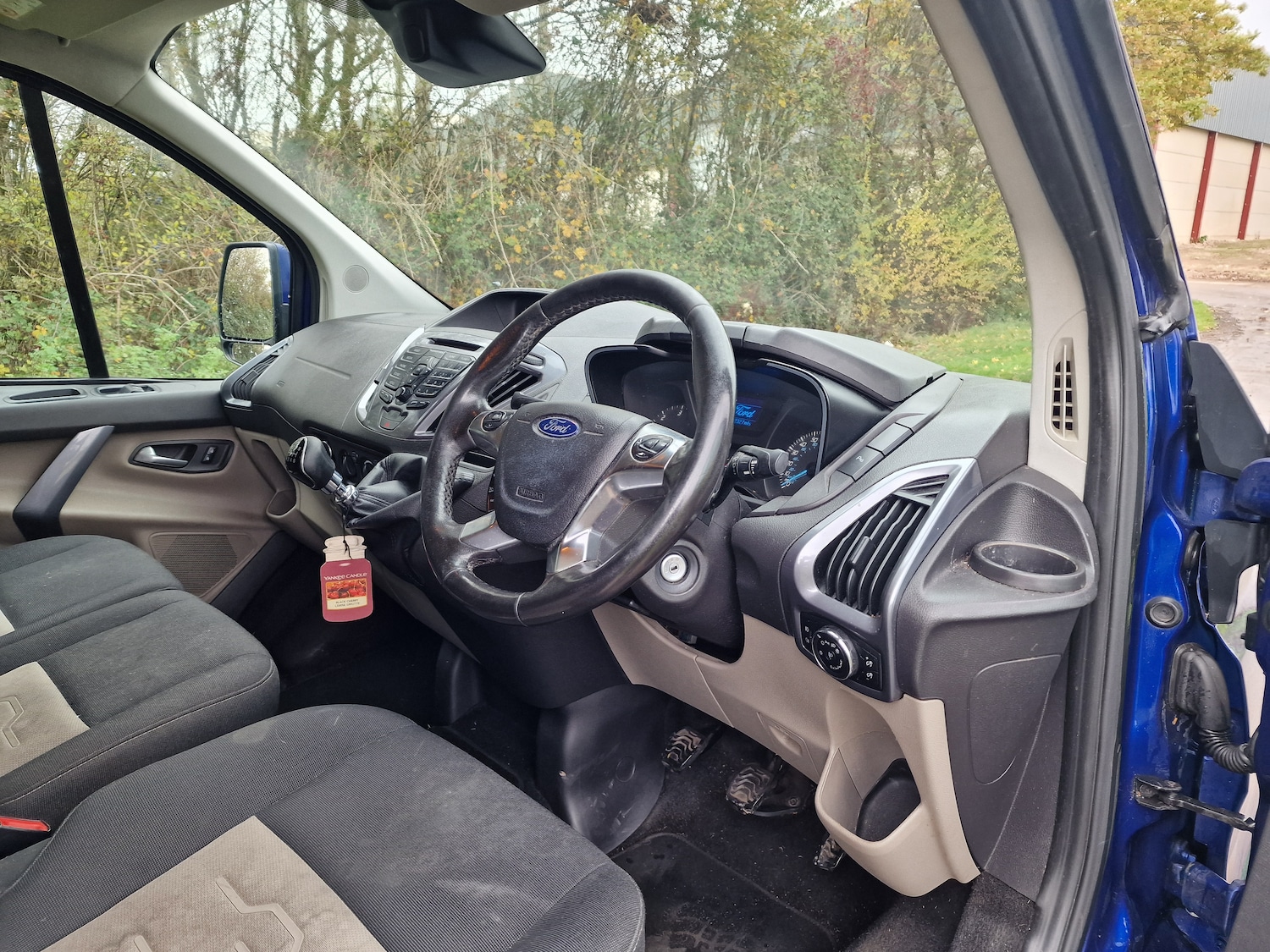 Used Ford Transit Custom 2017 for sale - 76470639: Photo 10