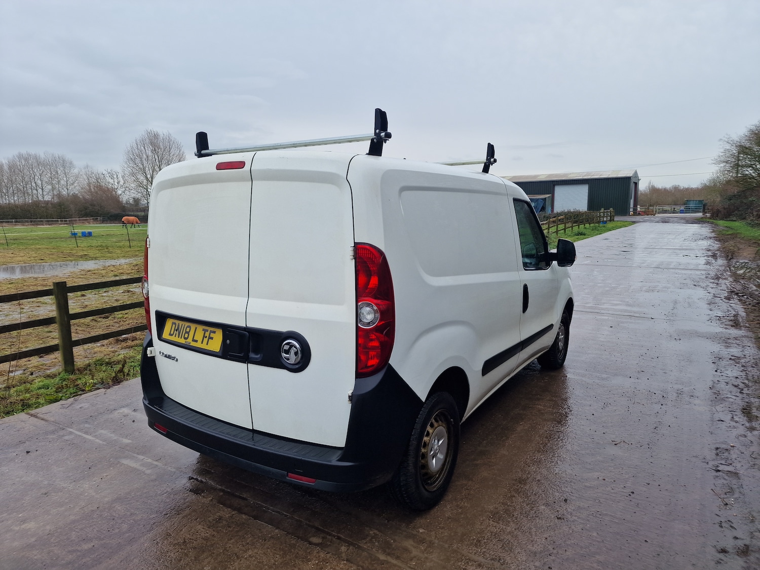 Used Vauxhall Combo 2018 for sale - 77172937: Photo 5