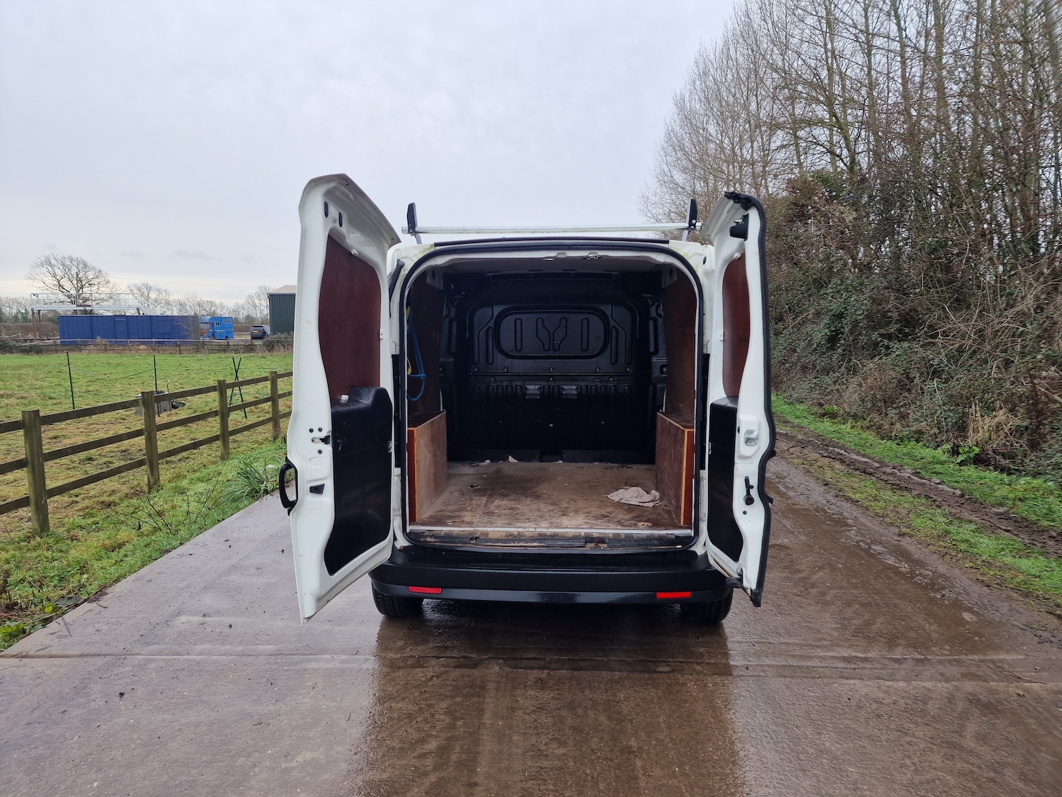 Used Vauxhall Combo 2018 for sale - 77172937: Photo 6