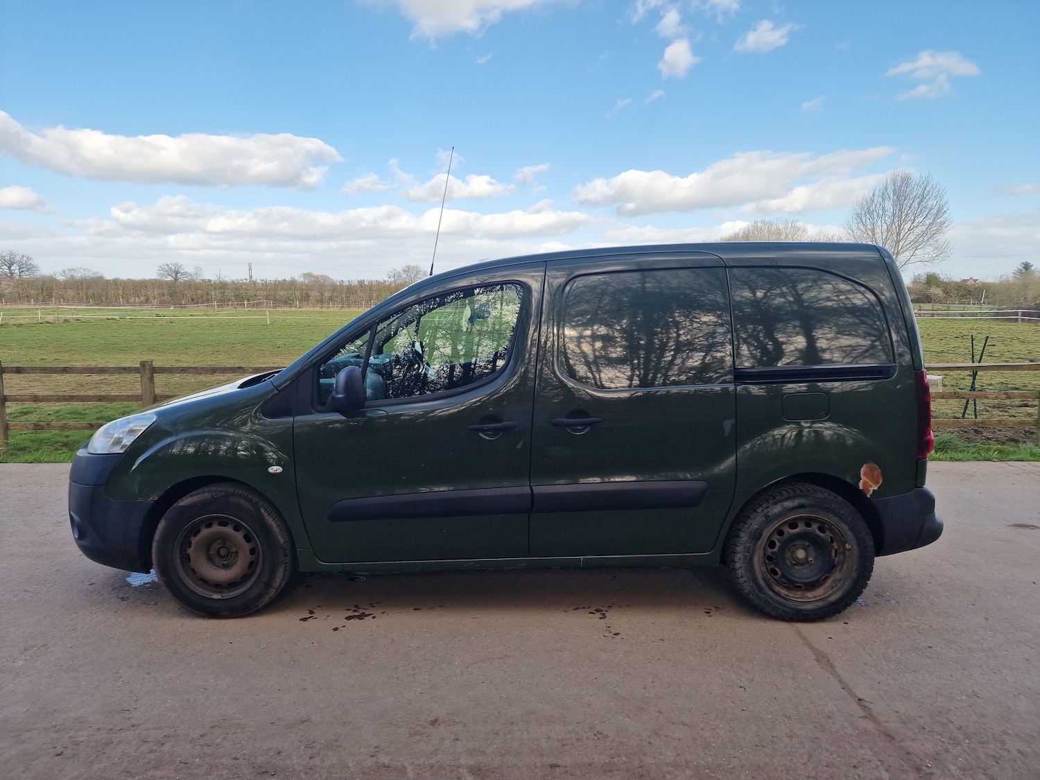 Used Peugeot Partner 2014 for sale - 78077955: Photo 9