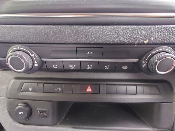 Used Vauxhall Vivaro 2020 for sale - 76235239: Photo 14