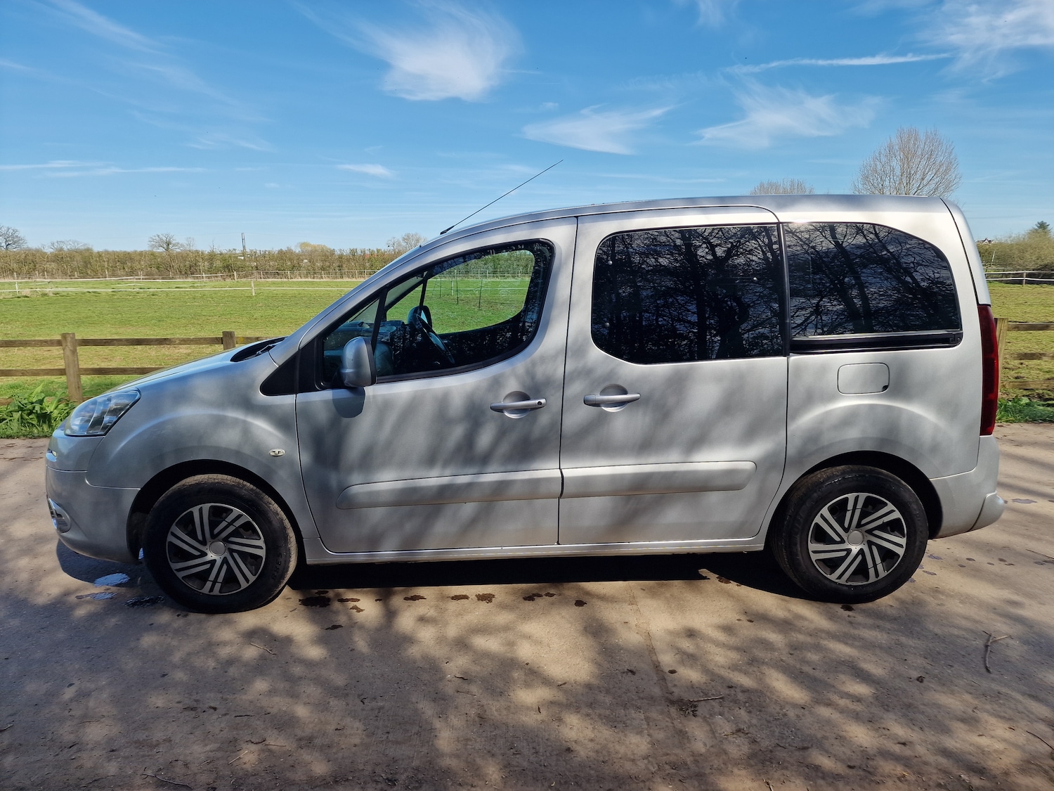 Used Peugeot Partner Tepee 2014 for sale - 78152474: Photo 9