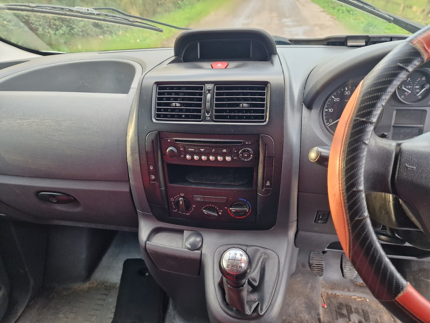 Used Peugeot Expert 2015 for sale - 76387496: Photo 10