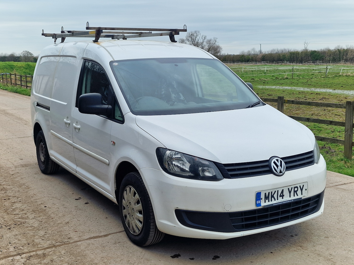 Used Volkswagen Caddy 2014 for sale - 77735637: Photo 1