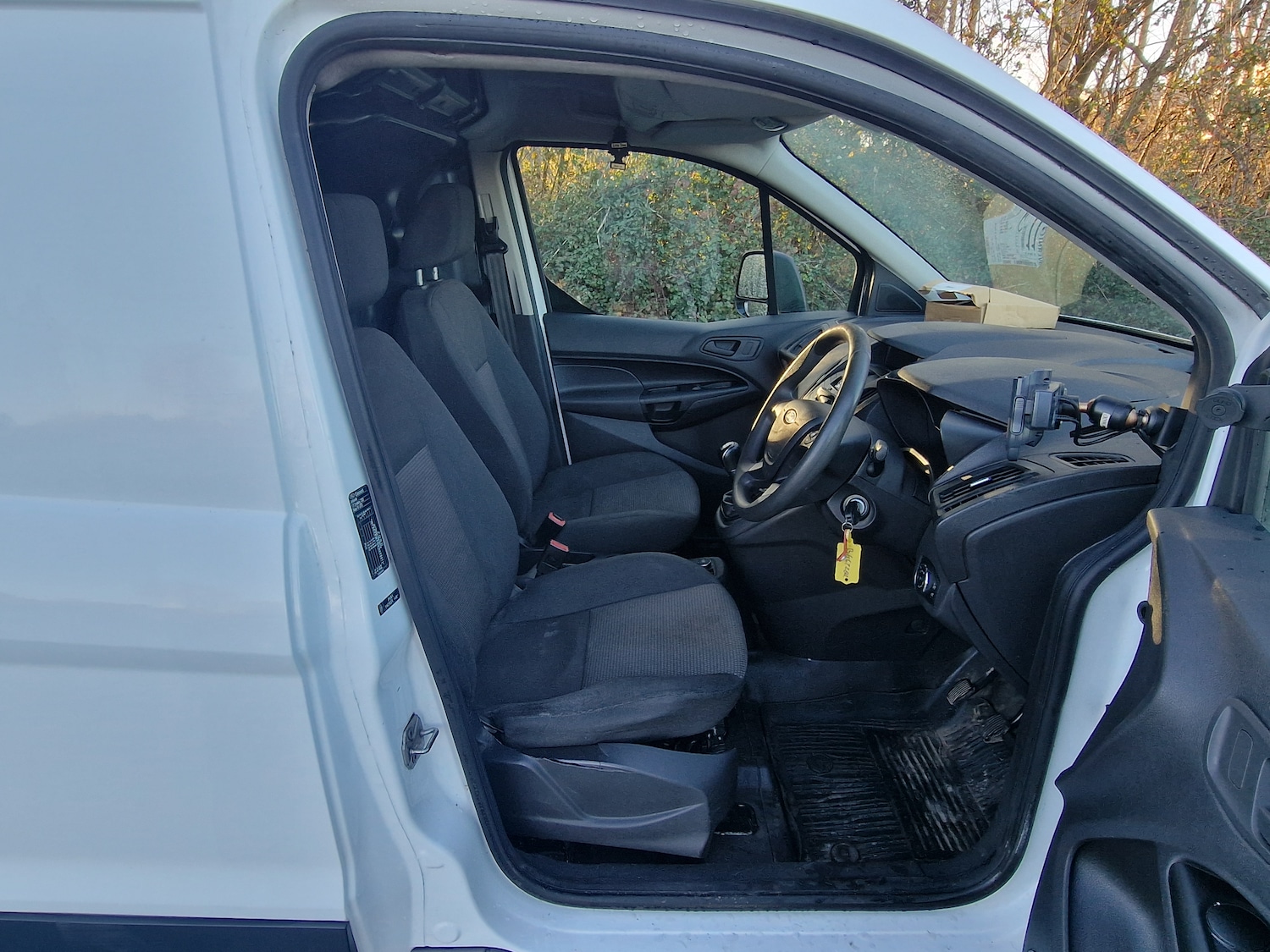 Used Ford Transit Connect 2017 for sale - 76808279: Photo 12