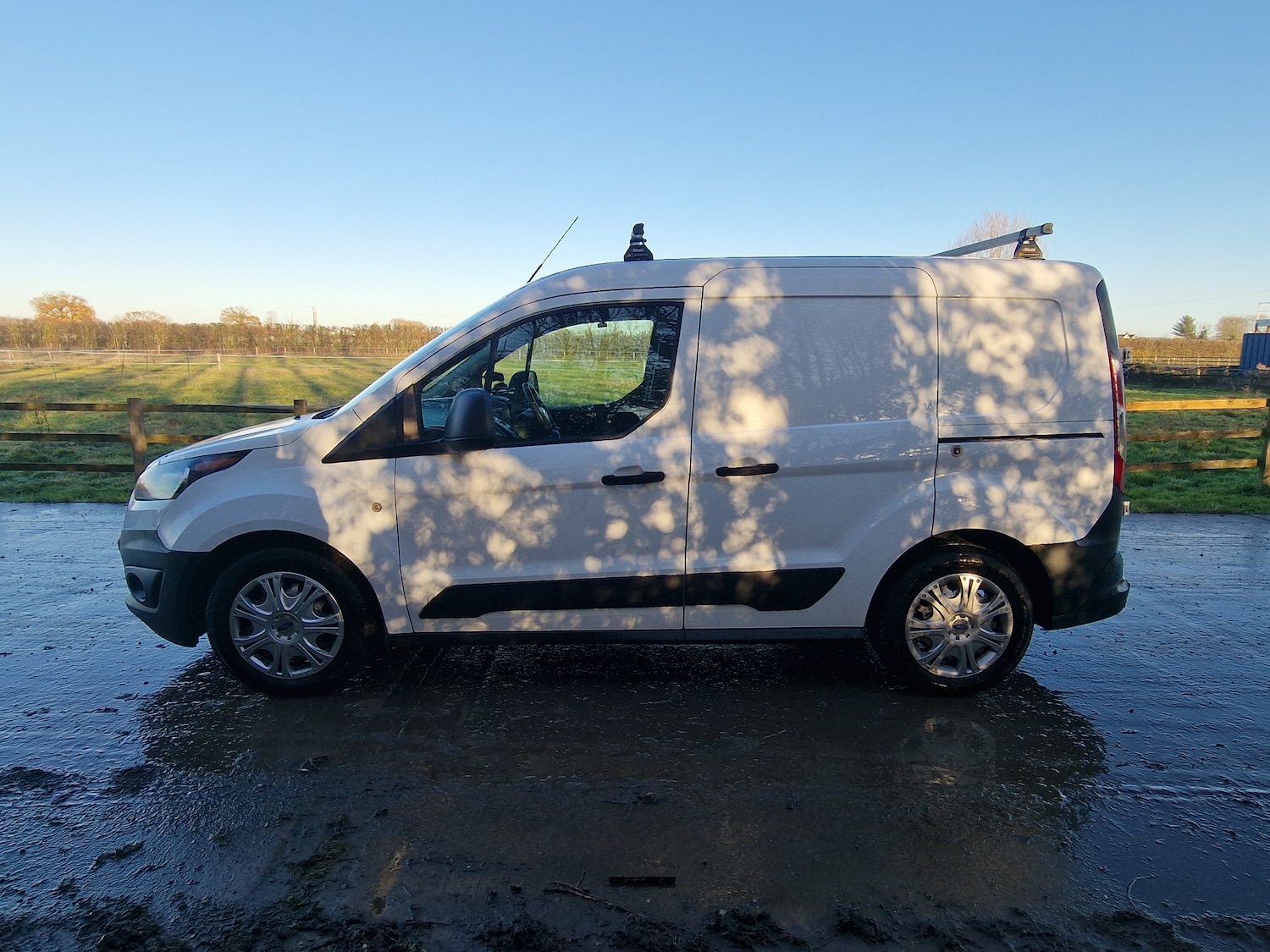 Used Ford Transit Connect 2017 for sale - 76808279: Photo 9