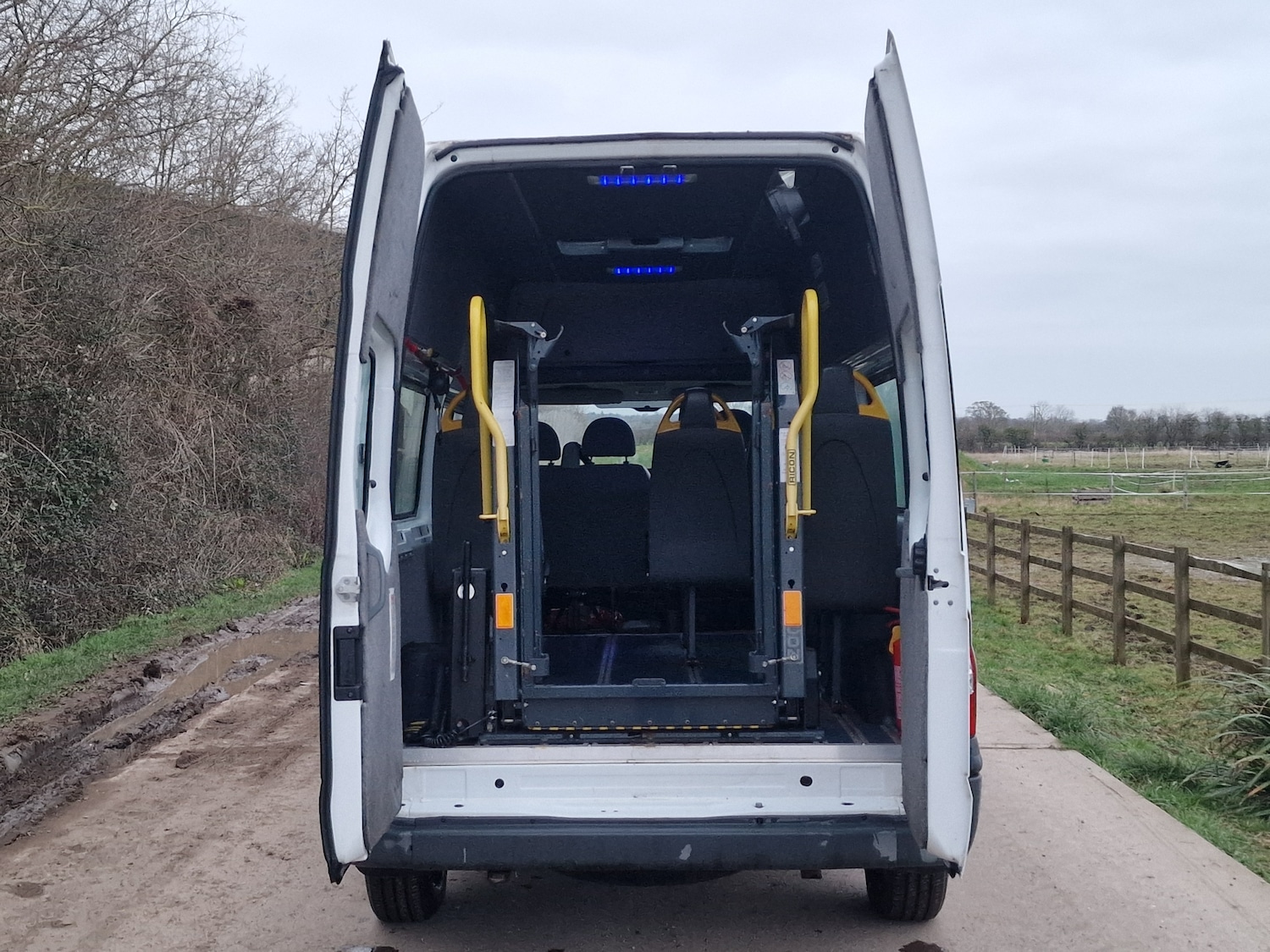 Used Ford Transit 2009 for sale - 77606317: Photo 8