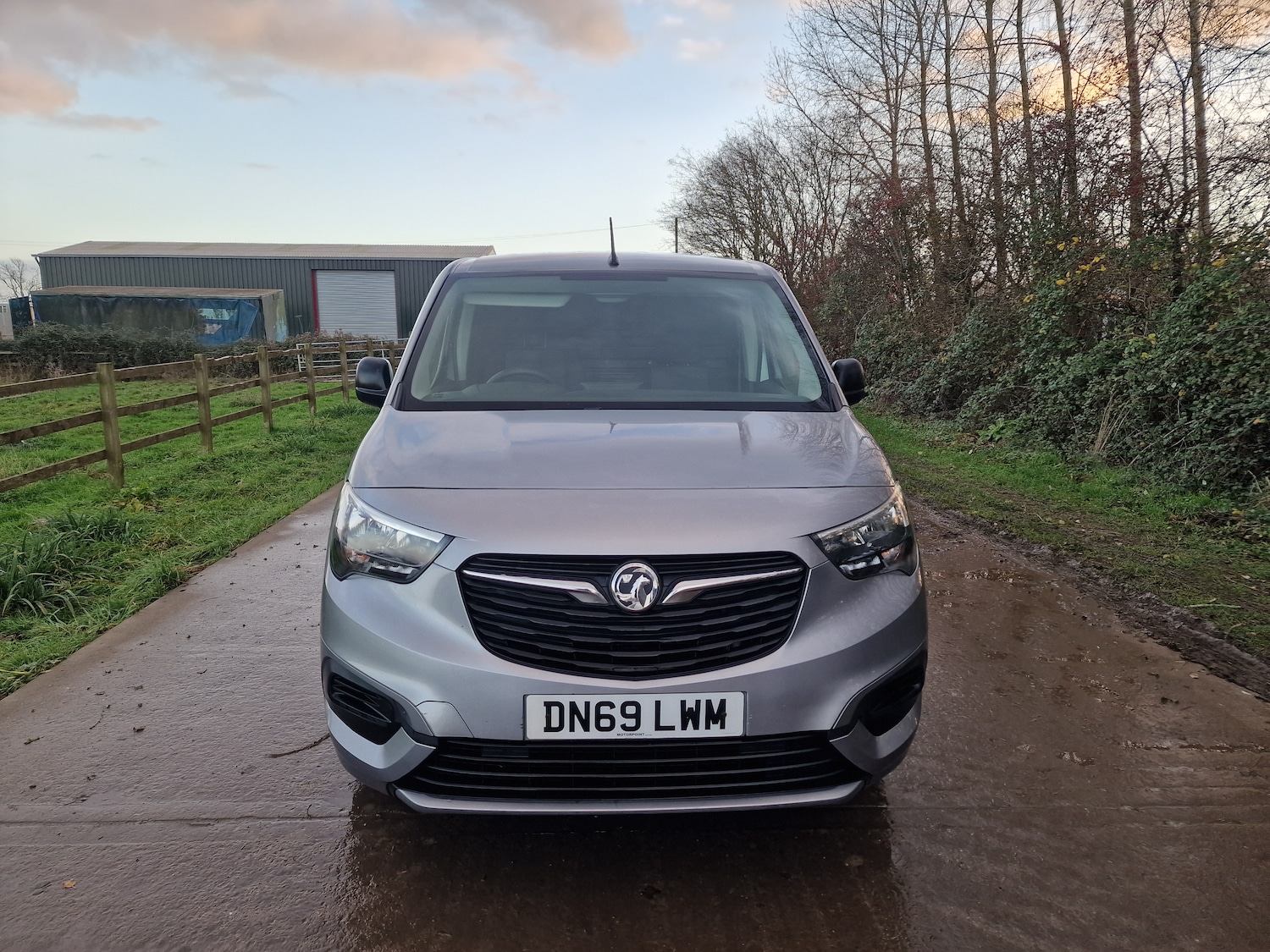 Used Vauxhall Combo 2019 for sale - 76919880: Photo 1
