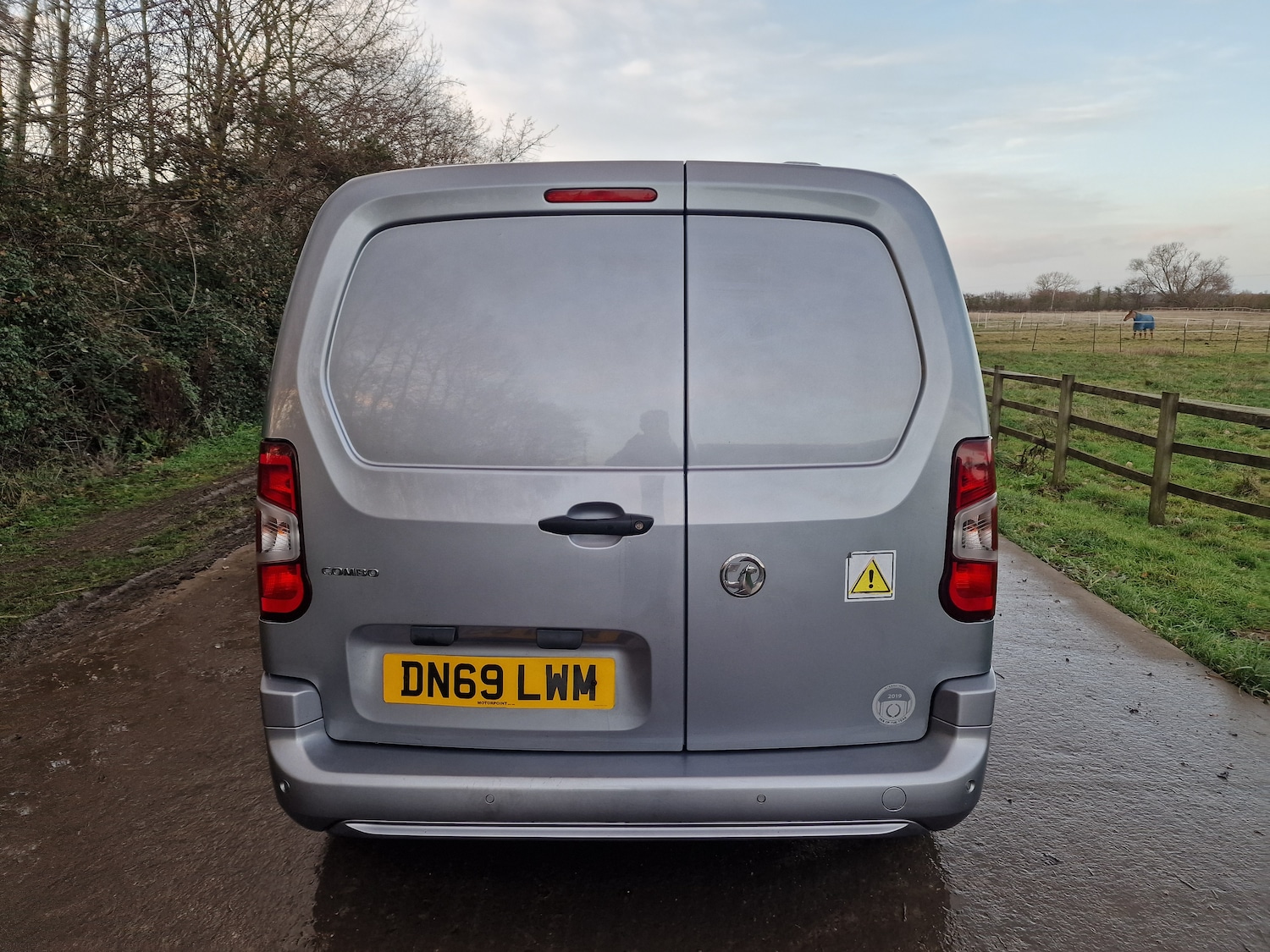 Used Vauxhall Combo 2019 for sale - 76919880: Photo 8