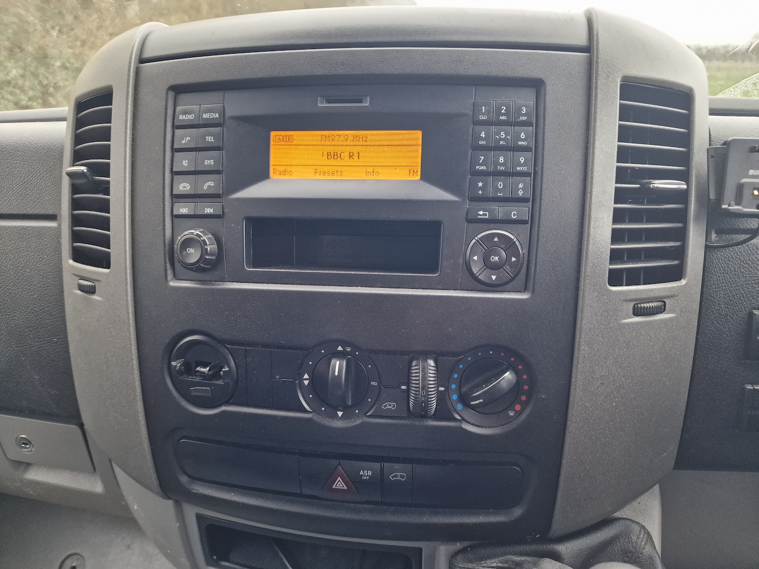 Used Mercedes-Benz Sprinter 2014 for sale - 77872334: Photo 10