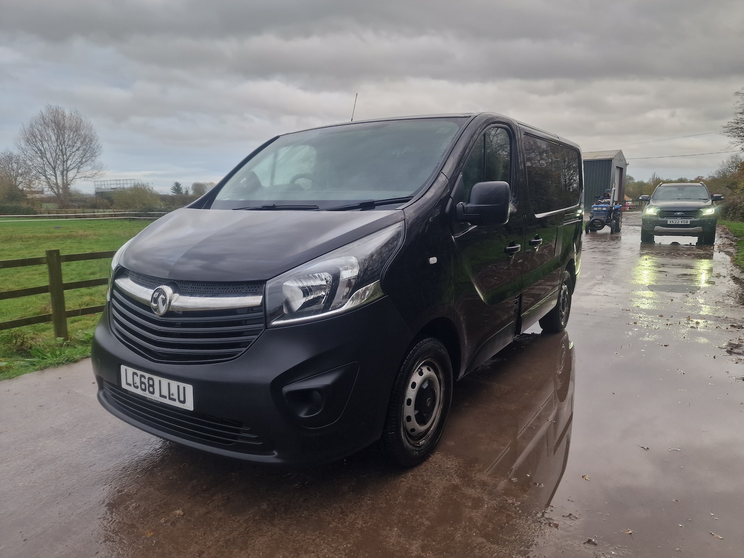 Used Vauxhall Vivaro 2018 for sale - 76577345: Photo 2