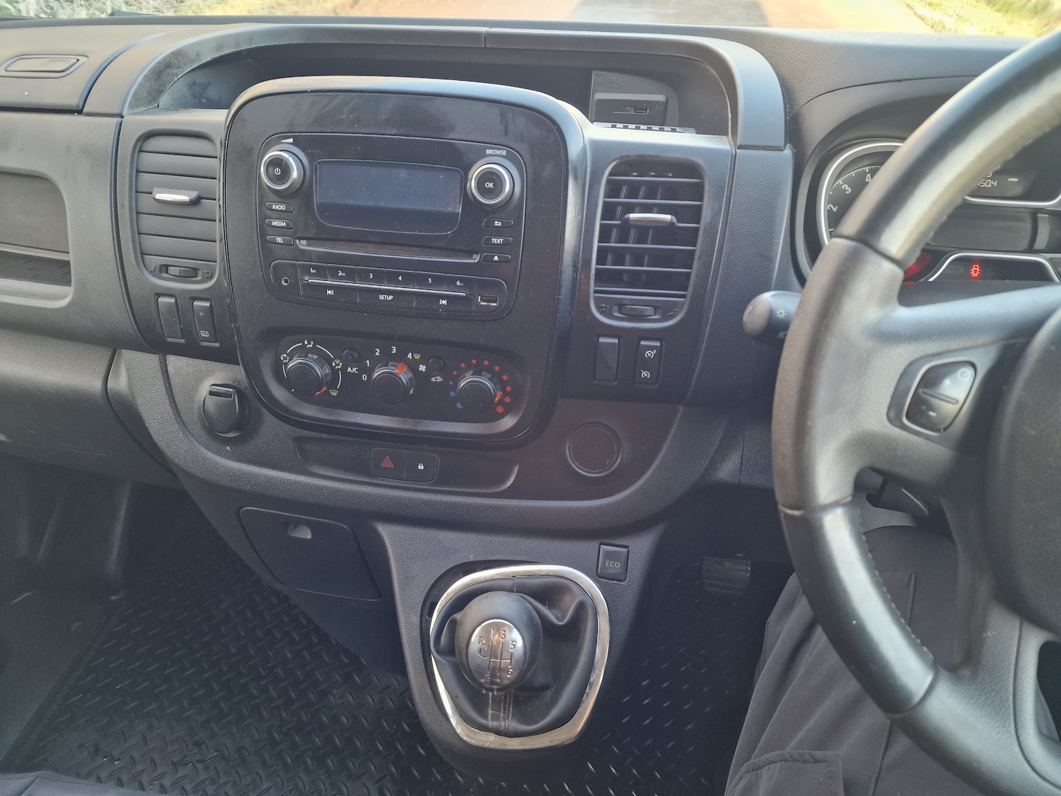 Used Vauxhall Vivaro 2015 for sale - 76719104: Photo 16