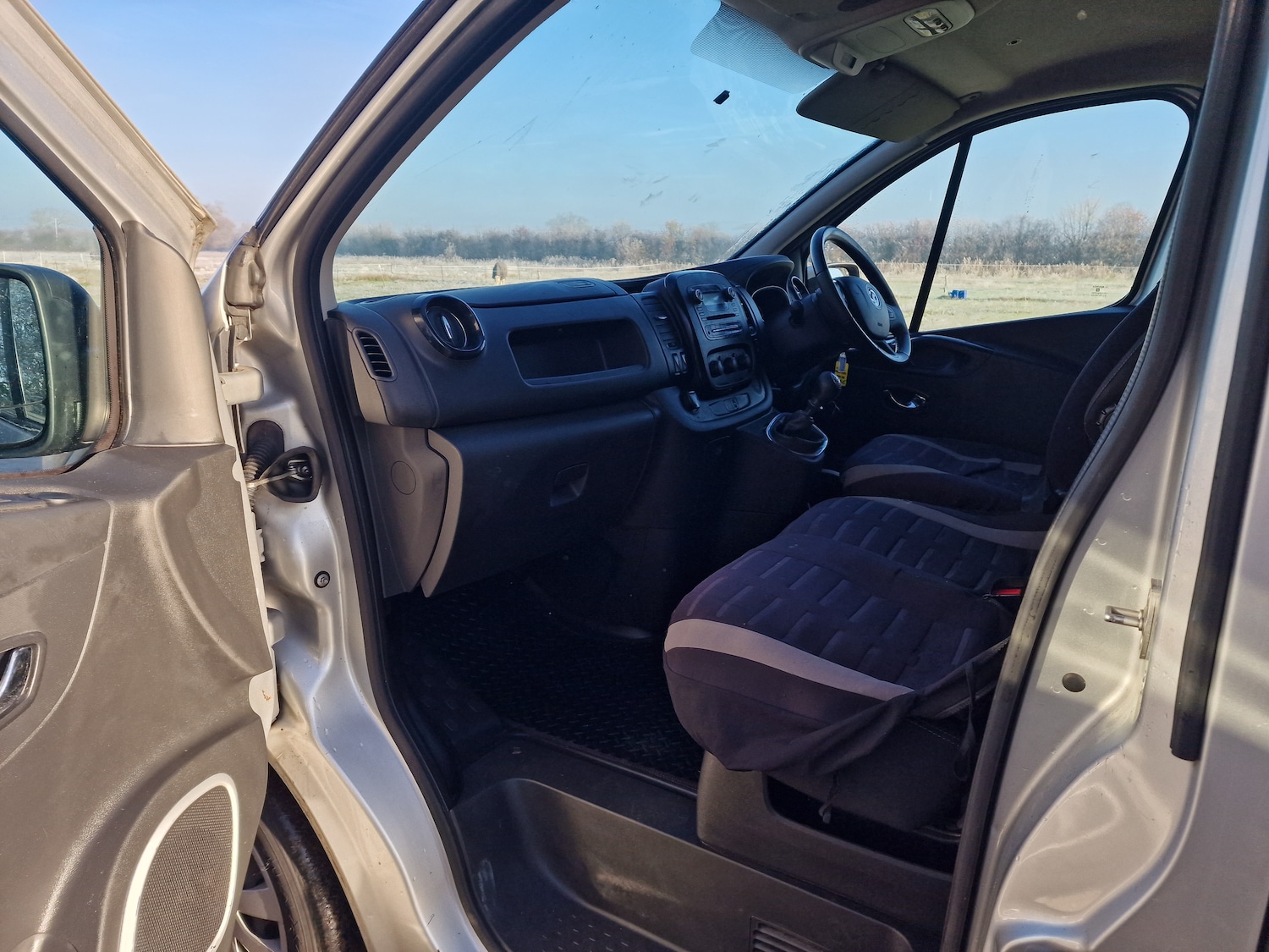 Used Vauxhall Vivaro 2015 for sale - 76719104: Photo 23