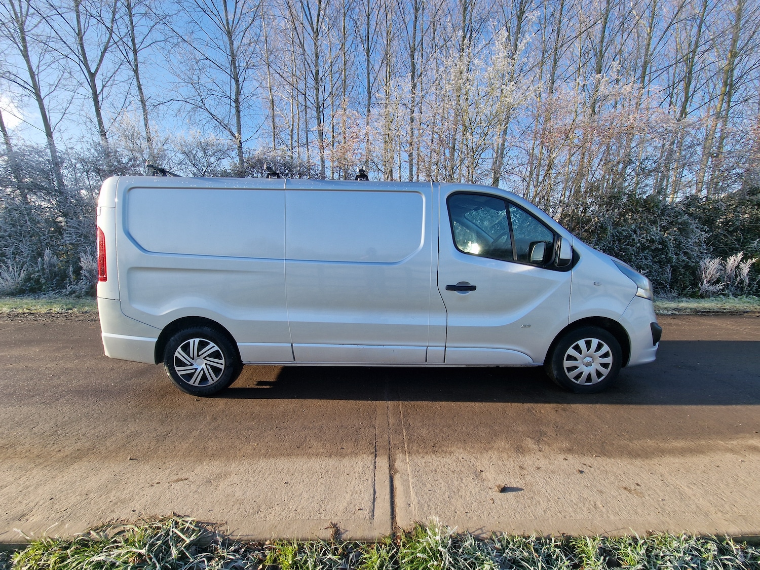 Used Vauxhall Vivaro 2015 for sale - 76719104: Photo 4