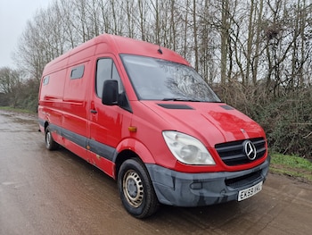 Mercedes-Benz Sprinter feature image