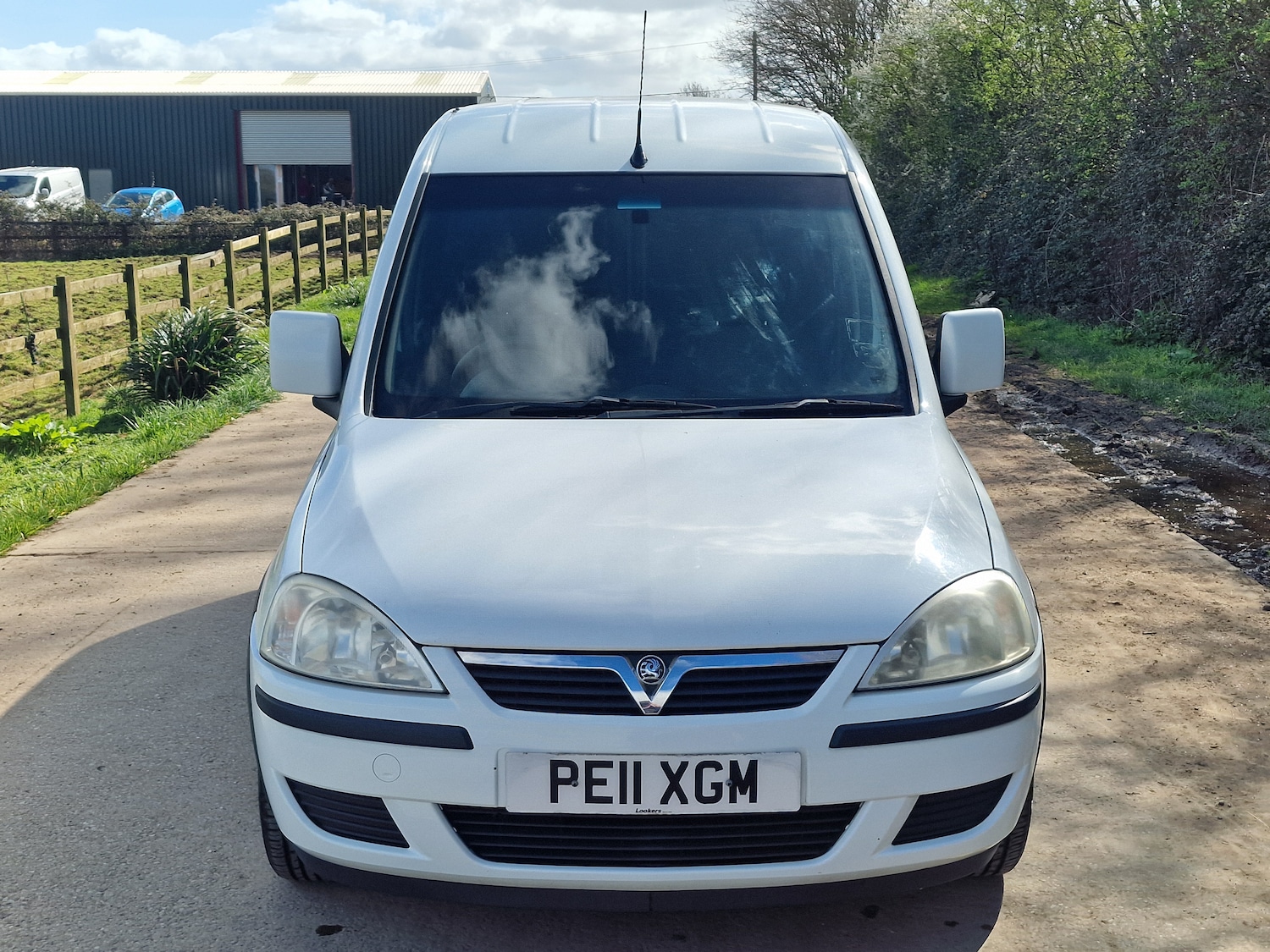 Used Vauxhall Combo 2011 for sale - 78077954: Photo 2