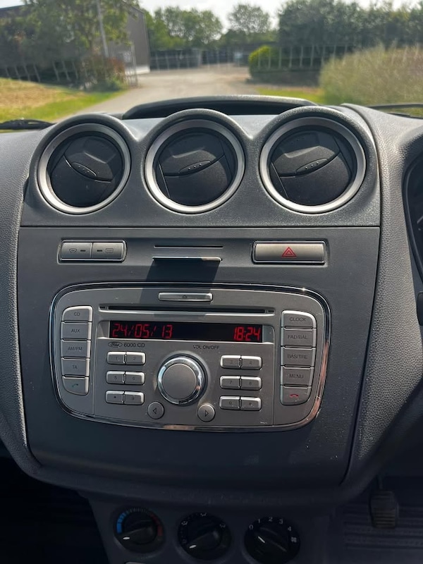 Used Ford Transit Connect 2014 for sale - 75555753: Photo 9