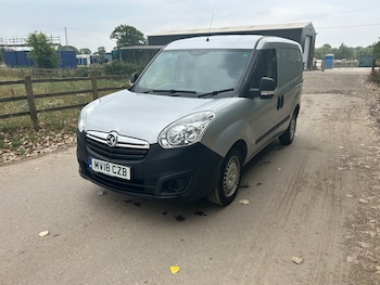 Used Vauxhall Combo 2018 for sale - 75555759: Photo