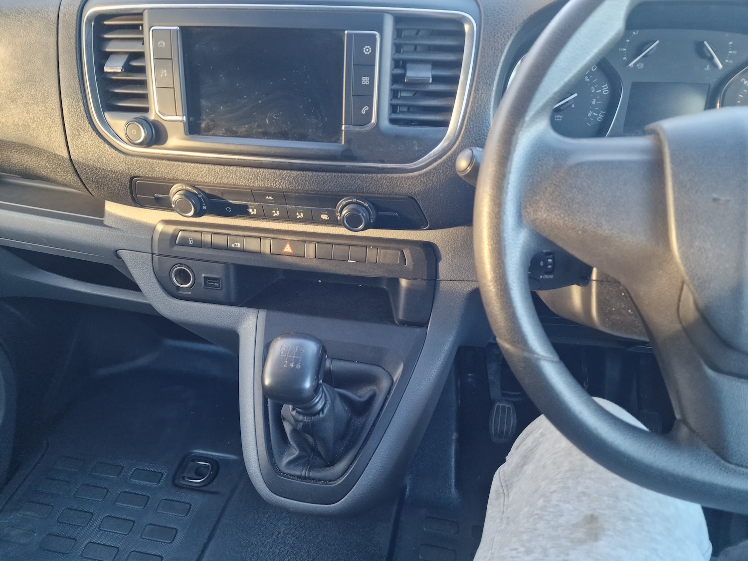 Used Peugeot Expert 2019 for sale - 76895297: Photo 11