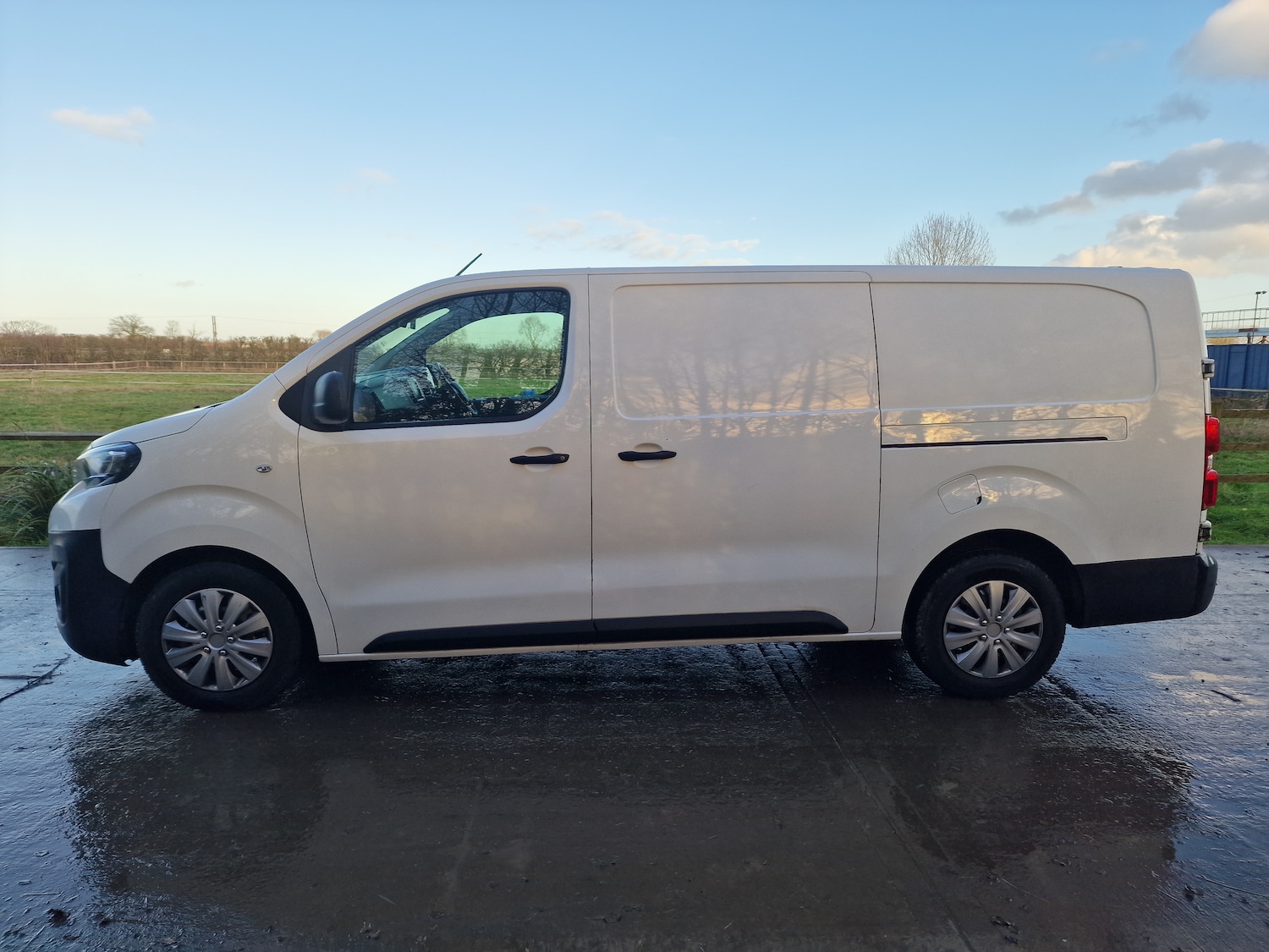 Used Peugeot Expert 2019 for sale - 76895297: Photo 8