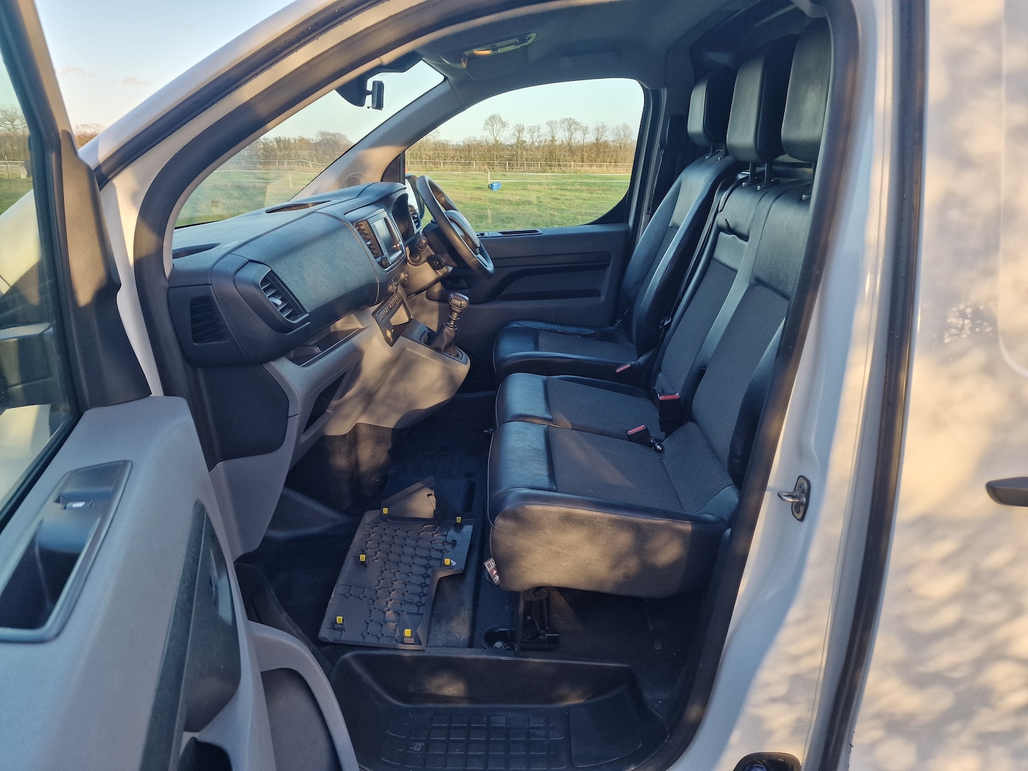 Used Peugeot Expert 2019 for sale - 76895297: Photo 9