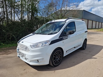 Used Ford Transit Courier 2017 for sale - 78236716: Photo