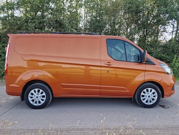 Used Ford Transit Custom 2018 for sale - 79044576: Photo