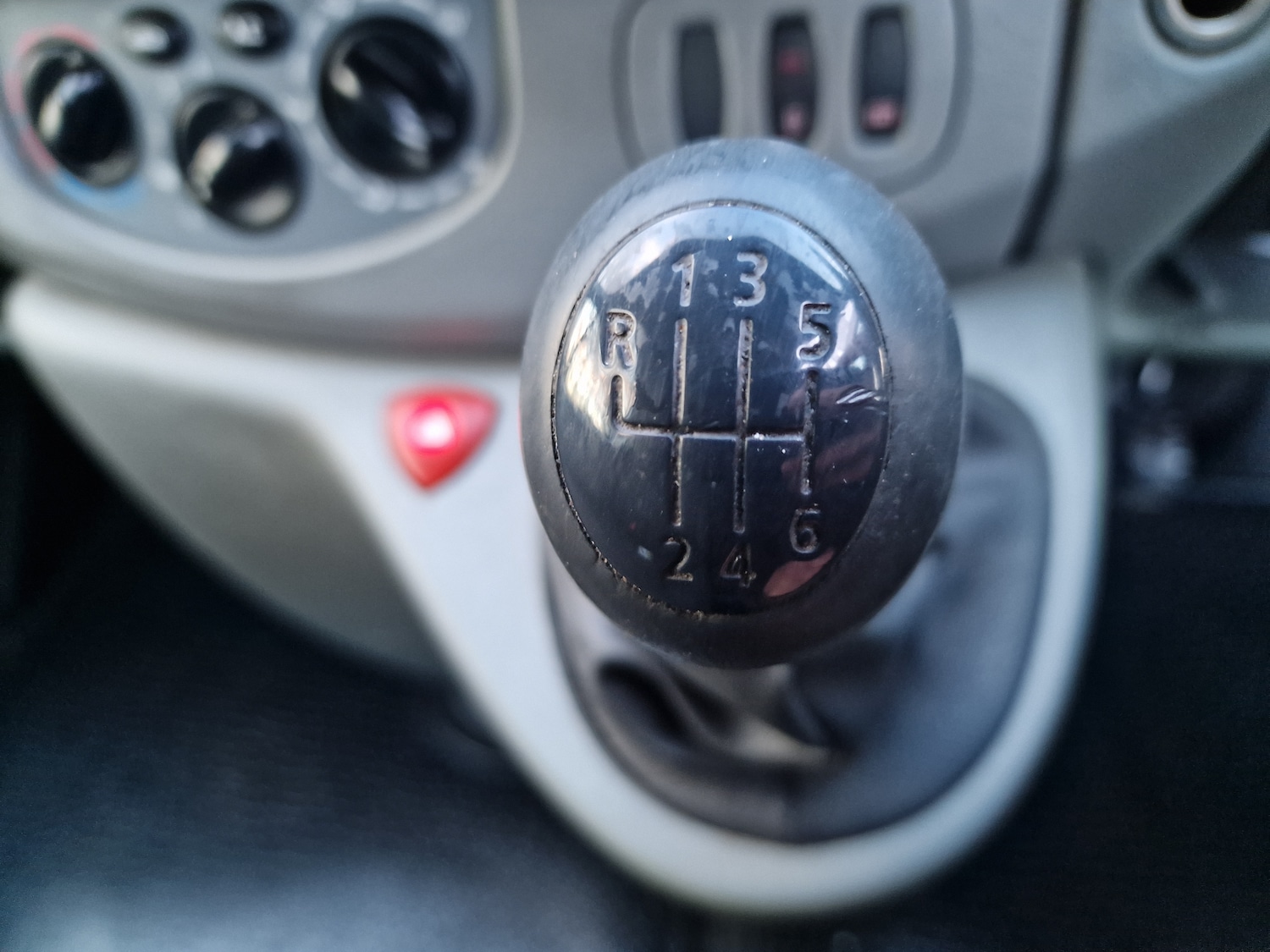 Used Vauxhall Vivaro 2013 for sale - 77342844: Photo 18