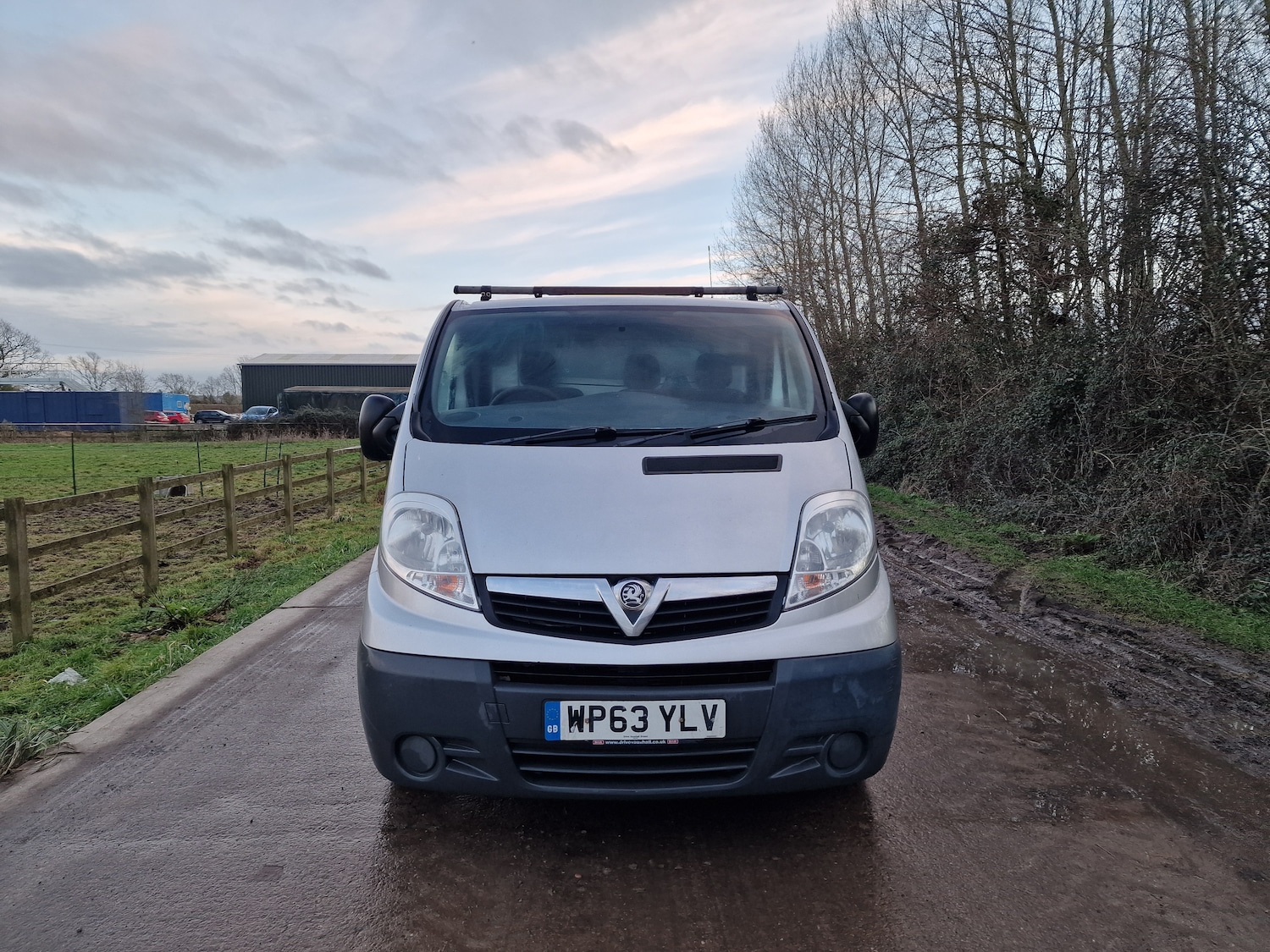 Used Vauxhall Vivaro 2013 for sale - 77342844: Photo 2