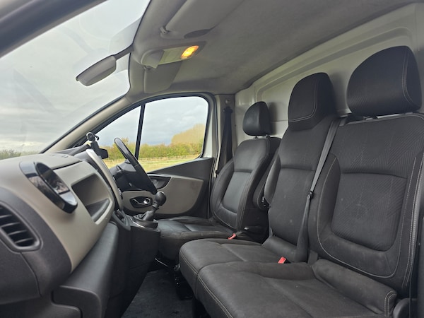 Used Renault Trafic 2017 for sale - 76212151: Photo 17