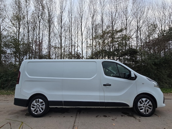 Used Renault Trafic 2017 for sale - 76212151: Photo 4